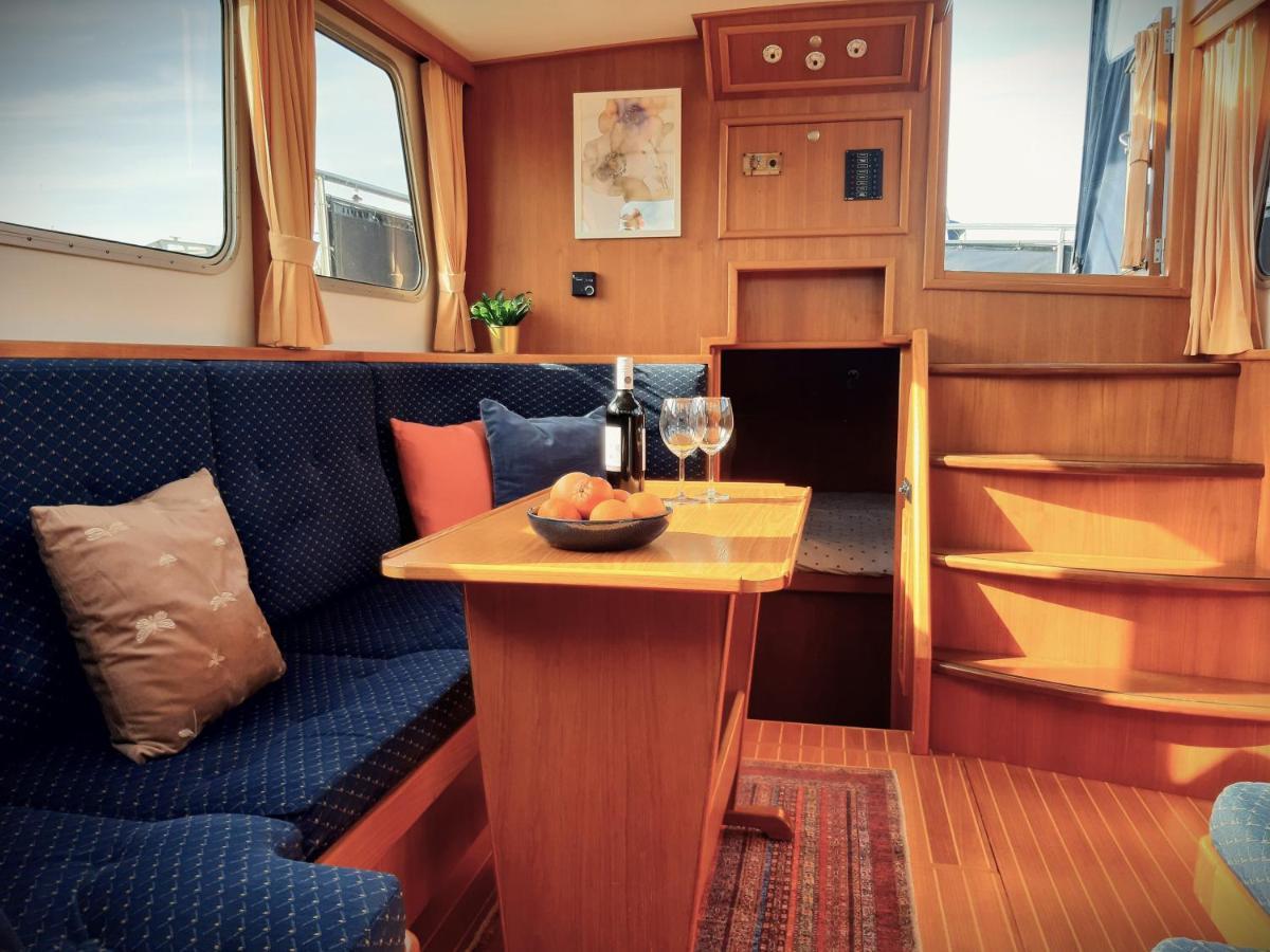 Motor Yacht Amazone Hotel Amsterdam Eksteriør billede