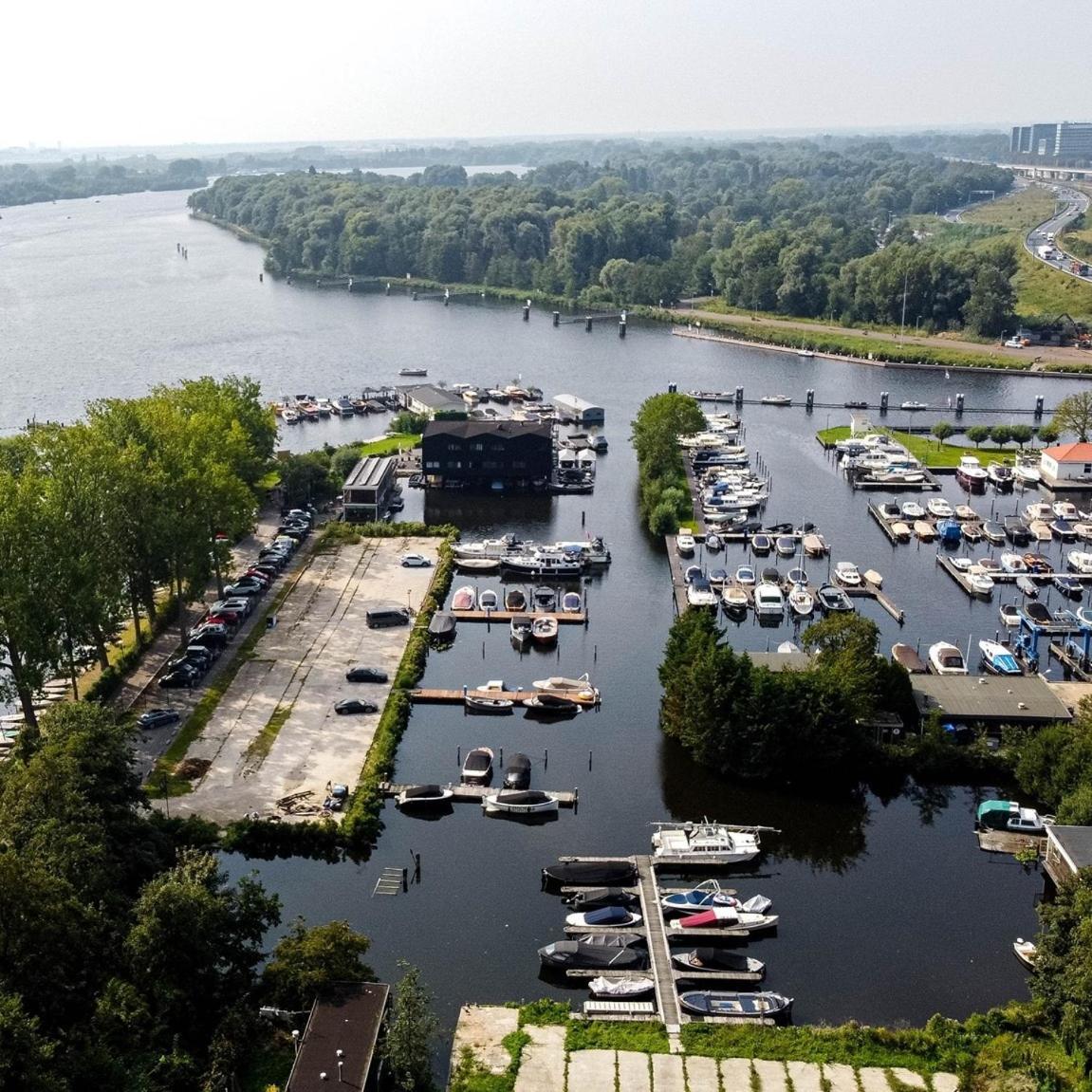 Motor Yacht Amazone Hotel Amsterdam Eksteriør billede